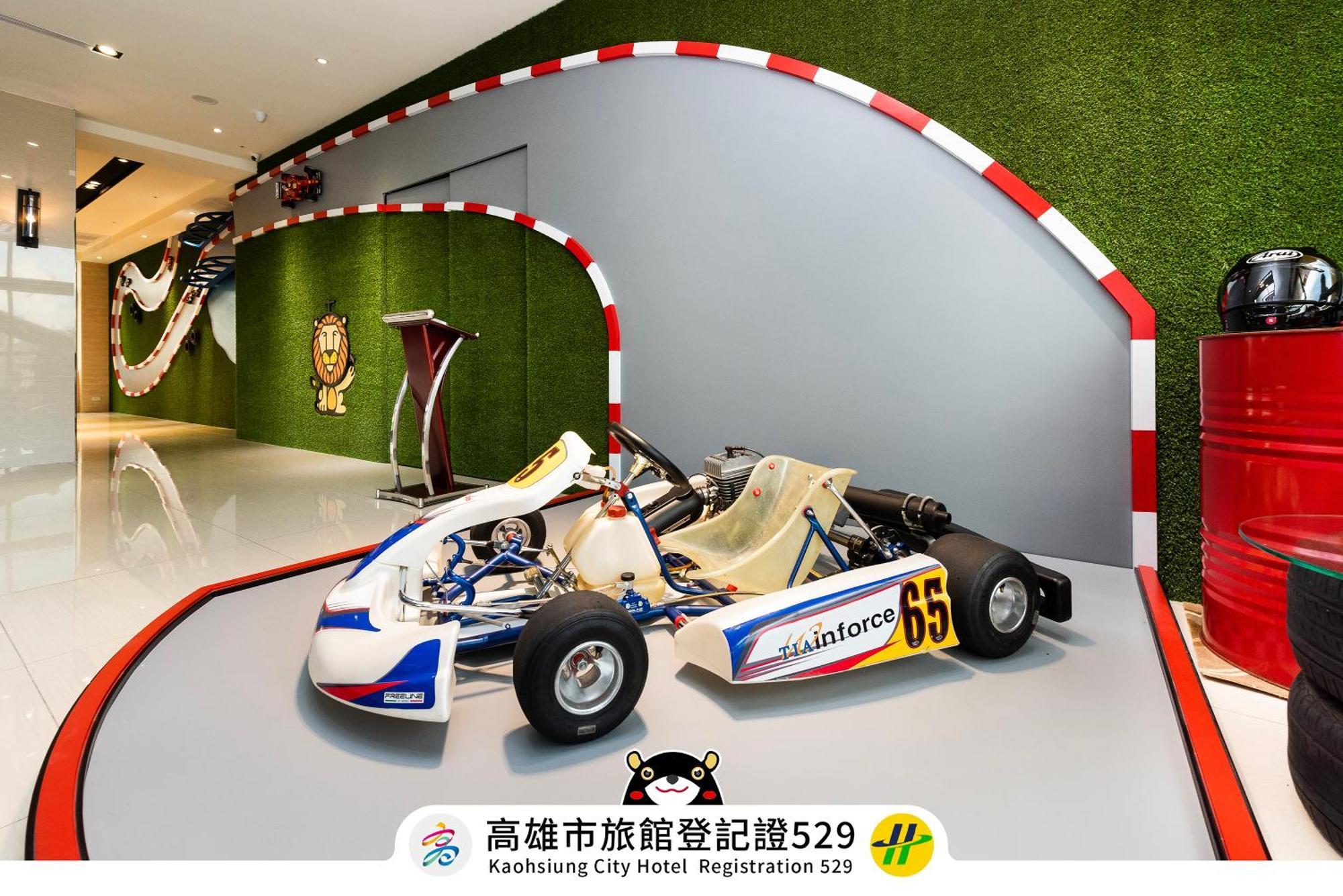 Holiday Garden Hotel Skm Park Kaohsiung Exterior foto